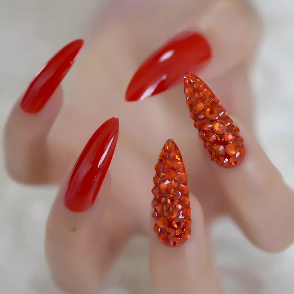 “Mrs. Valentine” Press On Nails